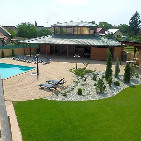 Bed & Breakfast Margareta Velky Meder